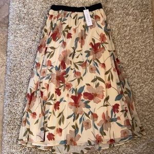 GILLI skirt - size Medium